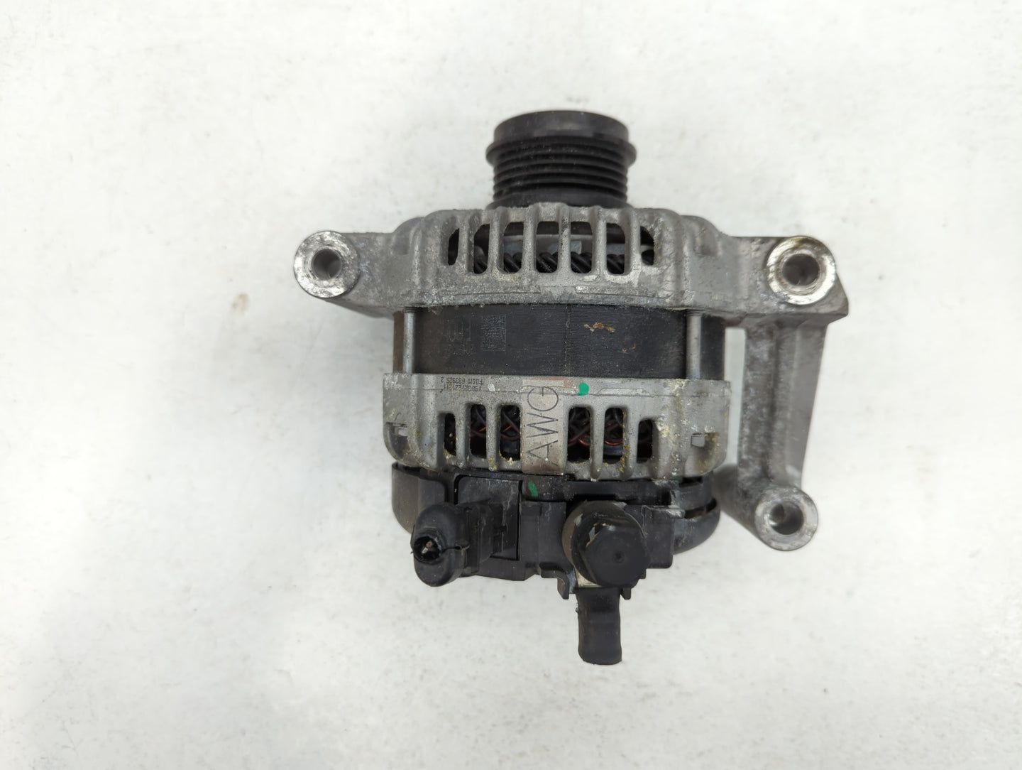 2018-2022 Gmc Terrain Alternator Replacement Generator Charging Assembly Engine OEM P/N:13517759 0 126 312 142 Fits OEM Used