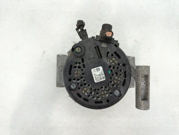 2018-2022 Gmc Terrain Alternator Replacement Generator Charging Assembly Engine OEM P/N:13517759 0 126 312 142 Fits OEM Used Auto Parts