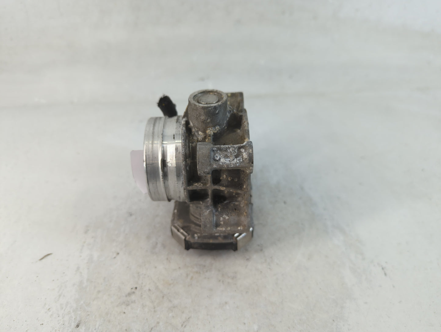 2018-2022 Gmc Terrain Throttle Body P/N:12671379AA Fits Fits 2016 2017 2018 2019 2020 2021 2022 OEM Used Auto Parts - Oemuse