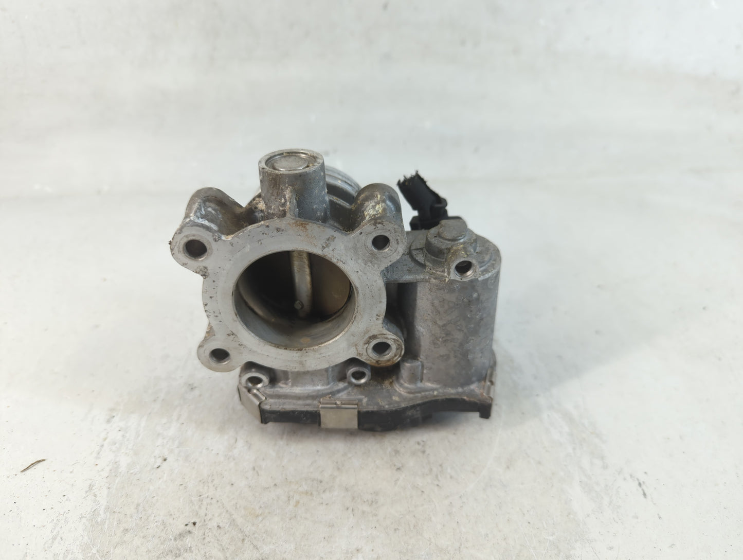 2018-2022 Gmc Terrain Throttle Body P/N:12671379AA Fits Fits 2016 2017 2018 2019 2020 2021 2022 OEM Used Auto Parts - Oemuse