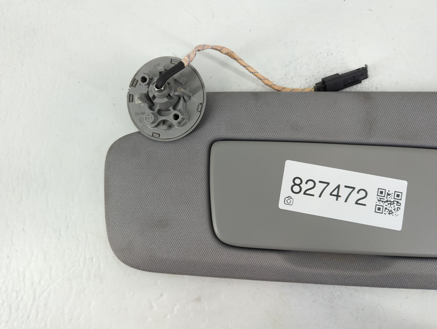 2019 Gmc Terrain Sun Visor Shade Replacement Driver Left Mirror Fits OEM Used Auto Parts - Oemusedautoparts1.com