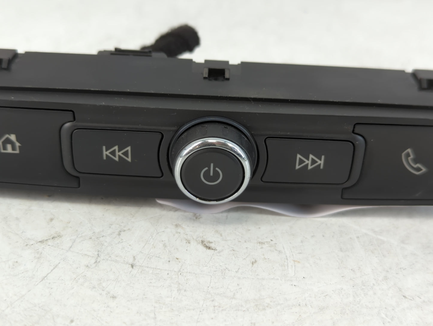 2018-2021 Gmc Terrain Radio AM FM Cd Player Receiver Replacement P/N:84491776 Fits Fits 2018 2019 2020 2021 OEM Used Auto Pa