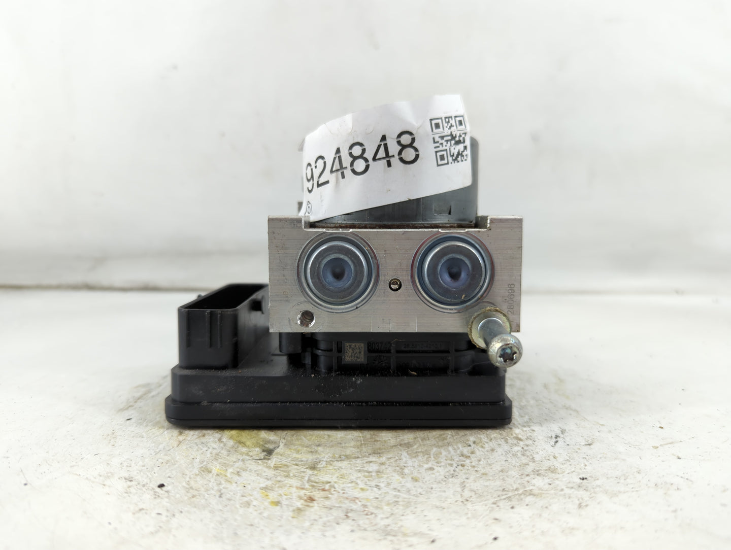 2018-2021 Gmc Terrain ABS Pump Control Module Replacement P/N:84560131 Fits Fits 2018 2019 2020 2021 OEM Used Auto Parts - O