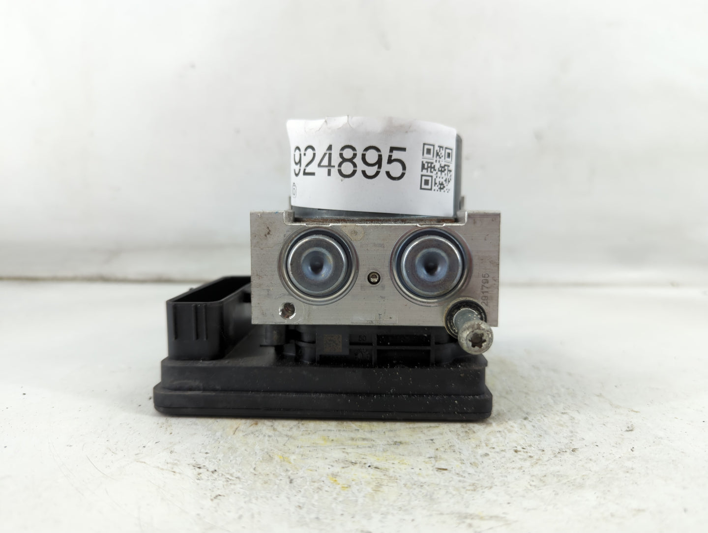 2018-2021 Gmc Terrain ABS Pump Control Module Replacement P/N:84560131 Fits Fits 2018 2019 2020 2021 OEM Used Auto Parts - O