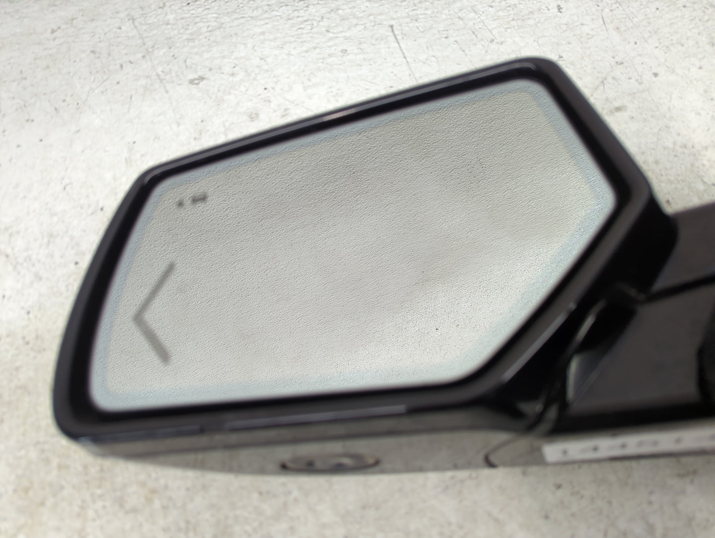 2015-2020 Gmc Yukon Driver Side View Mirror - Left Door Mirror OEM Used - Oemusedautoparts1.com