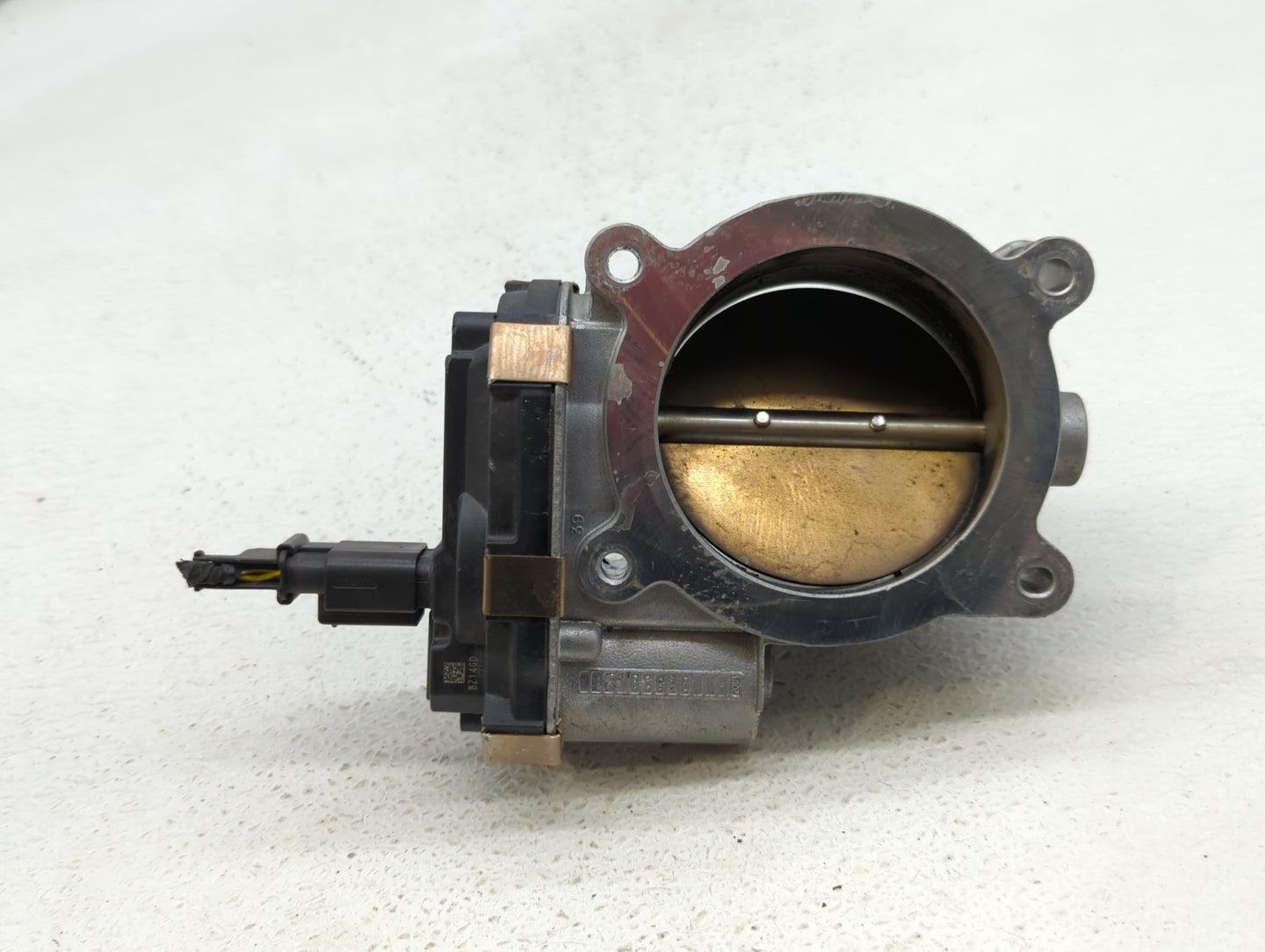 2015-2018 Gmc Yukon Throttle Body P/N:12678224 12617792 Fits Fits 2014 2015 2016 2017 2018 2019 OEM Used Auto Parts - Oemuse