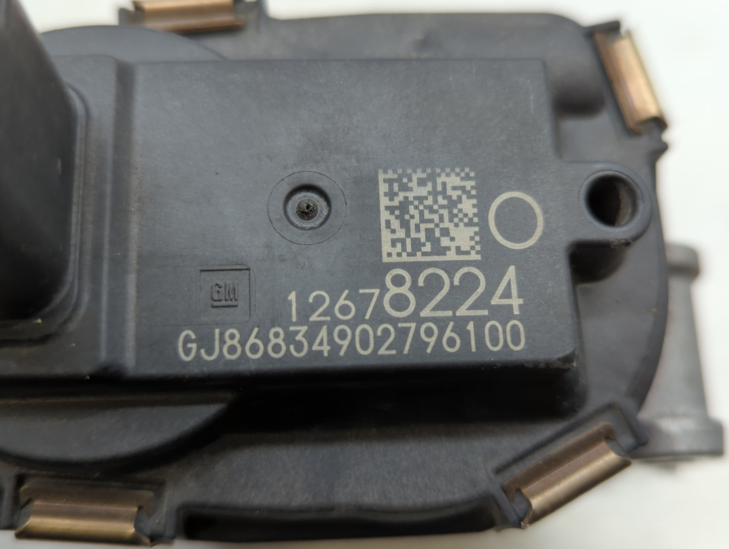 2015-2018 Gmc Yukon Throttle Body P/N:12678224 12617792 Fits Fits 2014 2015 2016 2017 2018 2019 OEM Used Auto Parts - Oemuse
