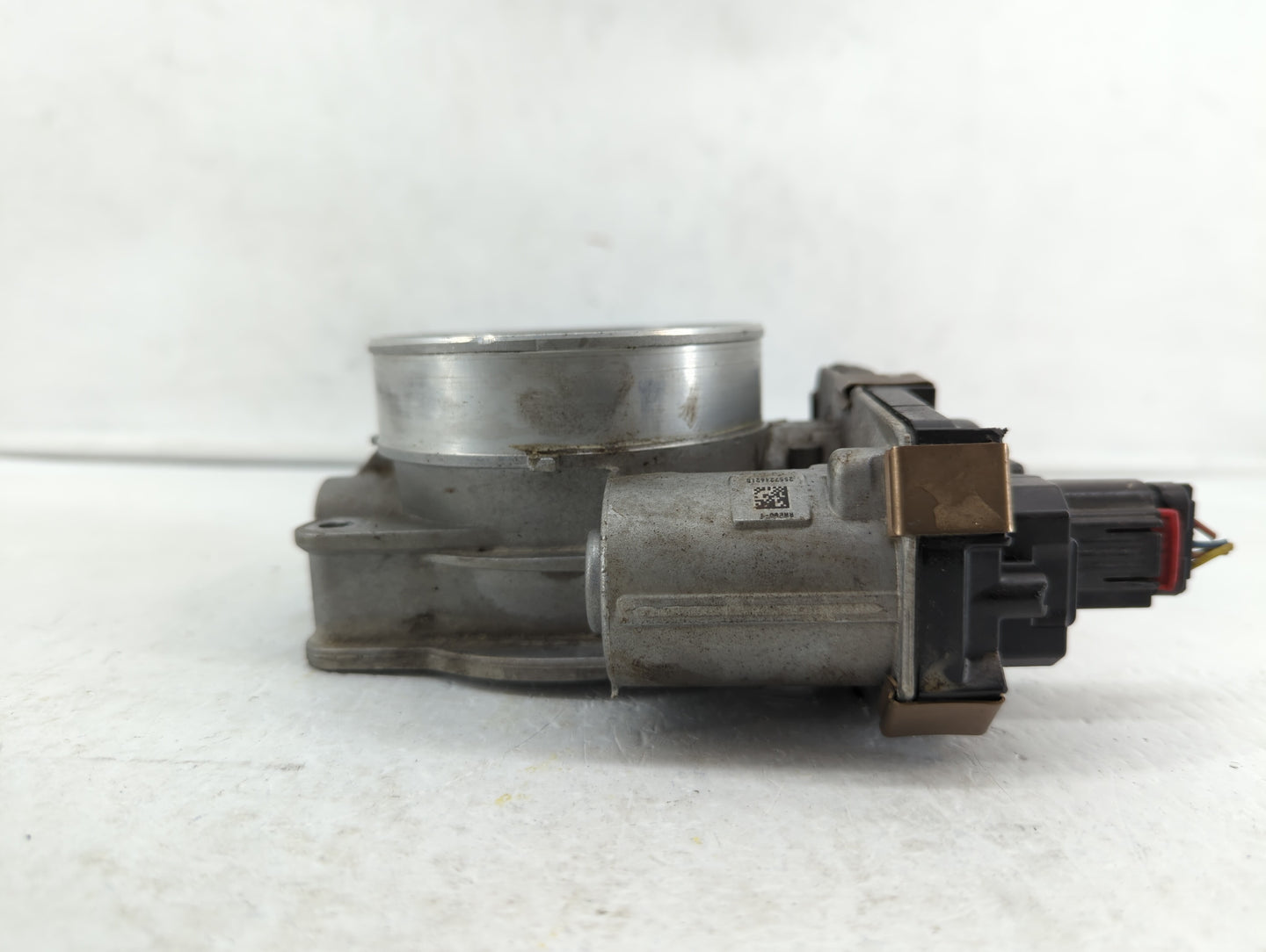 2015-2018 Gmc Yukon Throttle Body P/N:12678224 12617792 Fits Fits 2014 2015 2016 2017 2018 2019 OEM Used Auto Parts - Oemuse