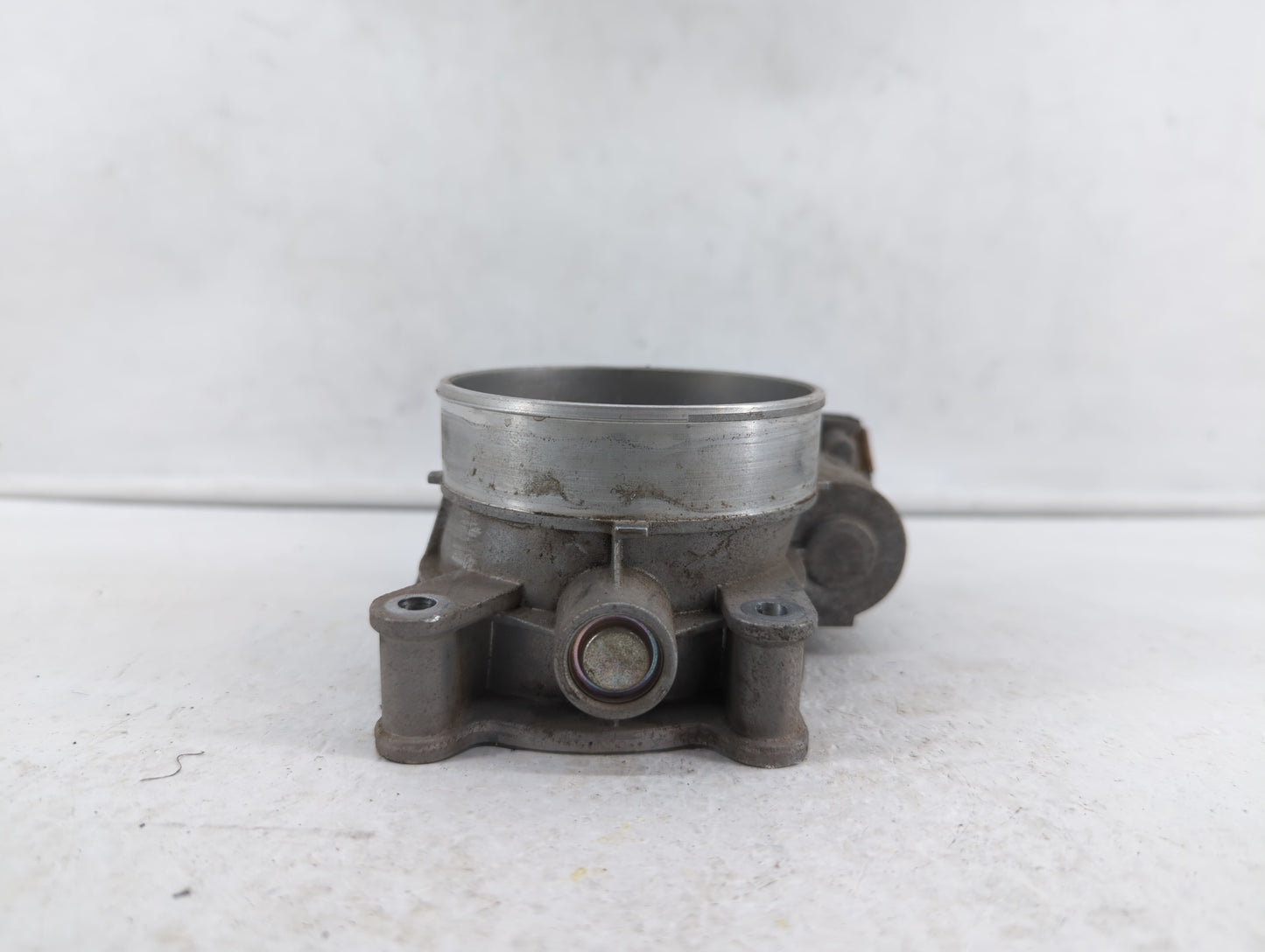 2015-2022 Gmc Yukon Throttle Body P/N:12678224 12617792 Fits Fits 2014 2015 2016 2017 2018 2019 2020 2021 2022 OEM Used Auto