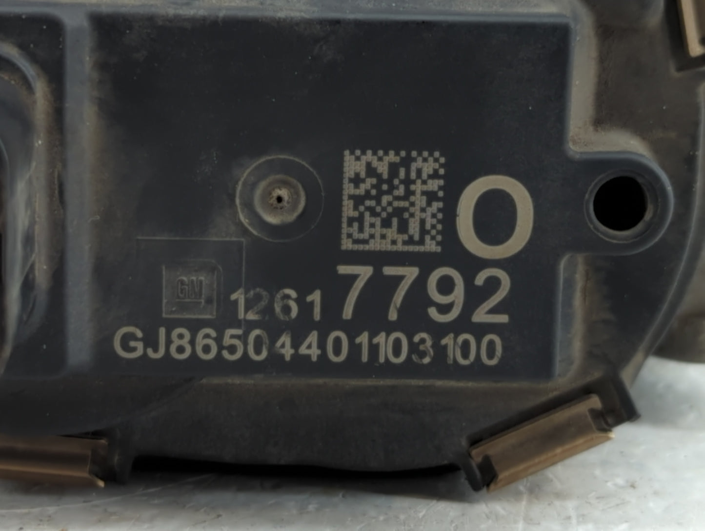 2015-2022 Gmc Yukon Throttle Body P/N:12678224 12617792 Fits Fits 2014 2015 2016 2017 2018 2019 2020 2021 2022 OEM Used Auto