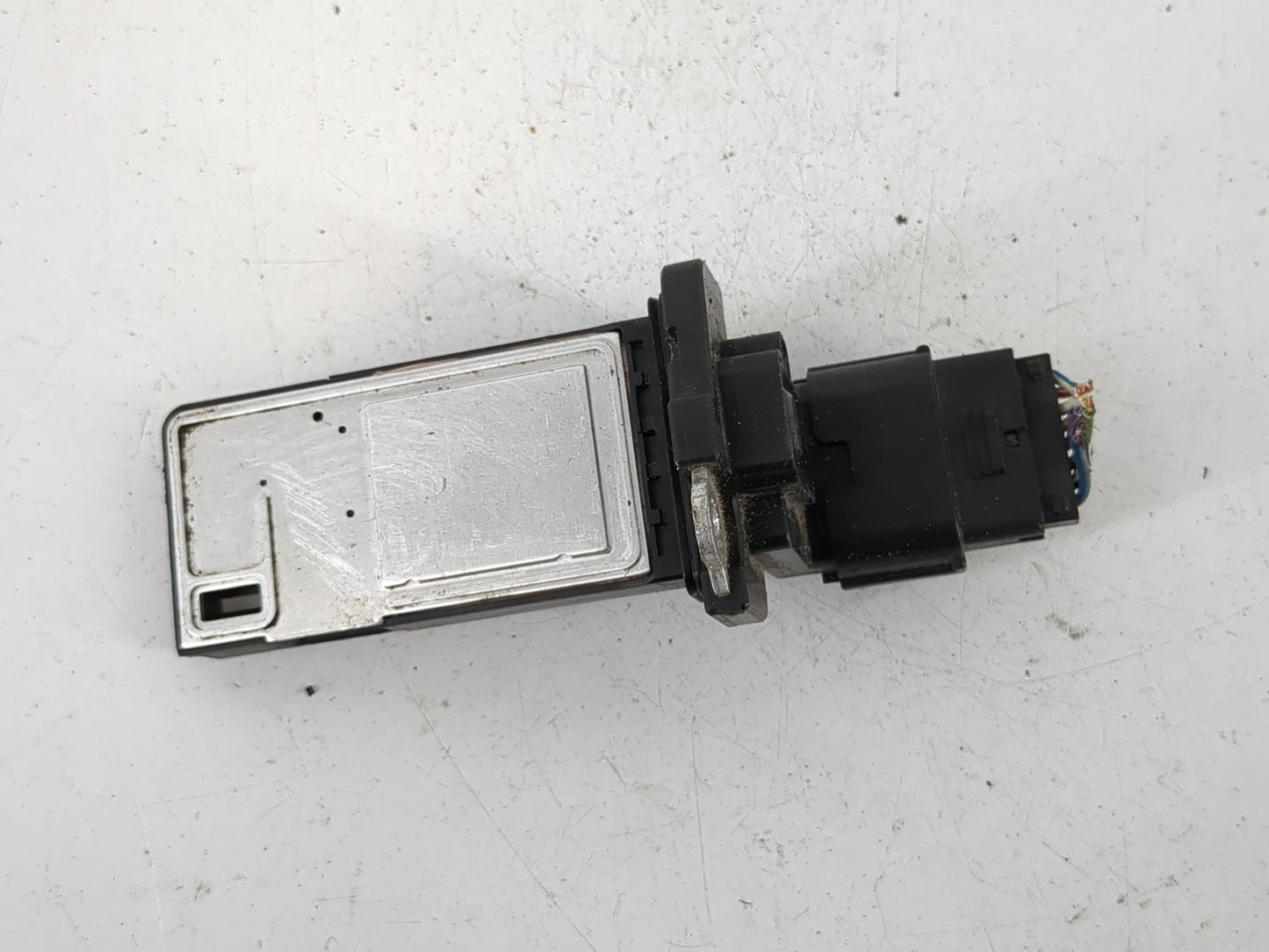 Gmc Yukon Xl 1500 Mass Air Flow Meter Maf - Oemusedautoparts1.com
