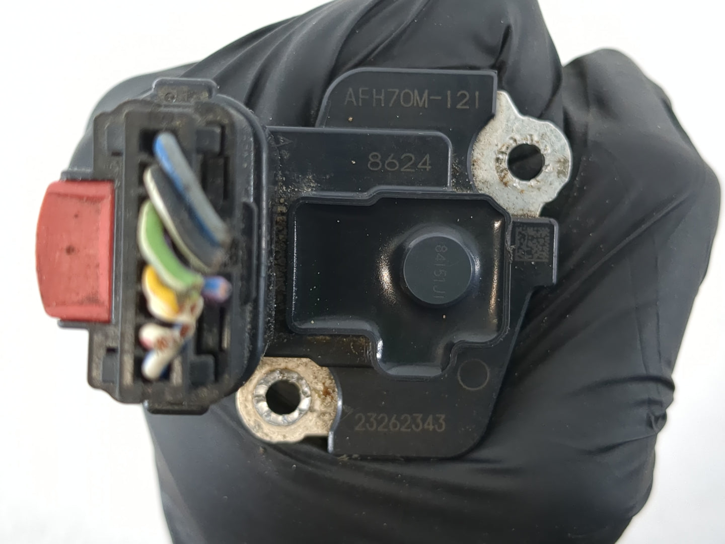 Gmc Yukon Xl 1500 Mass Air Flow Meter Maf - Oemusedautoparts1.com