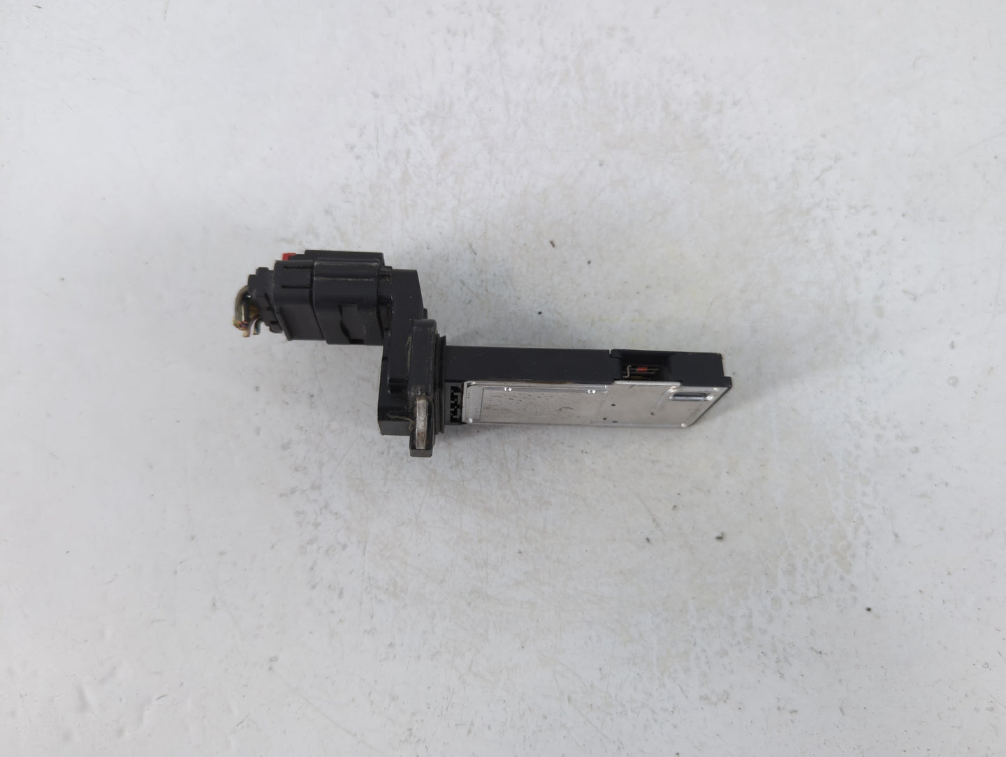 Gmc Yukon Xl 1500 Mass Air Flow Meter Maf - Oemusedautoparts1.com