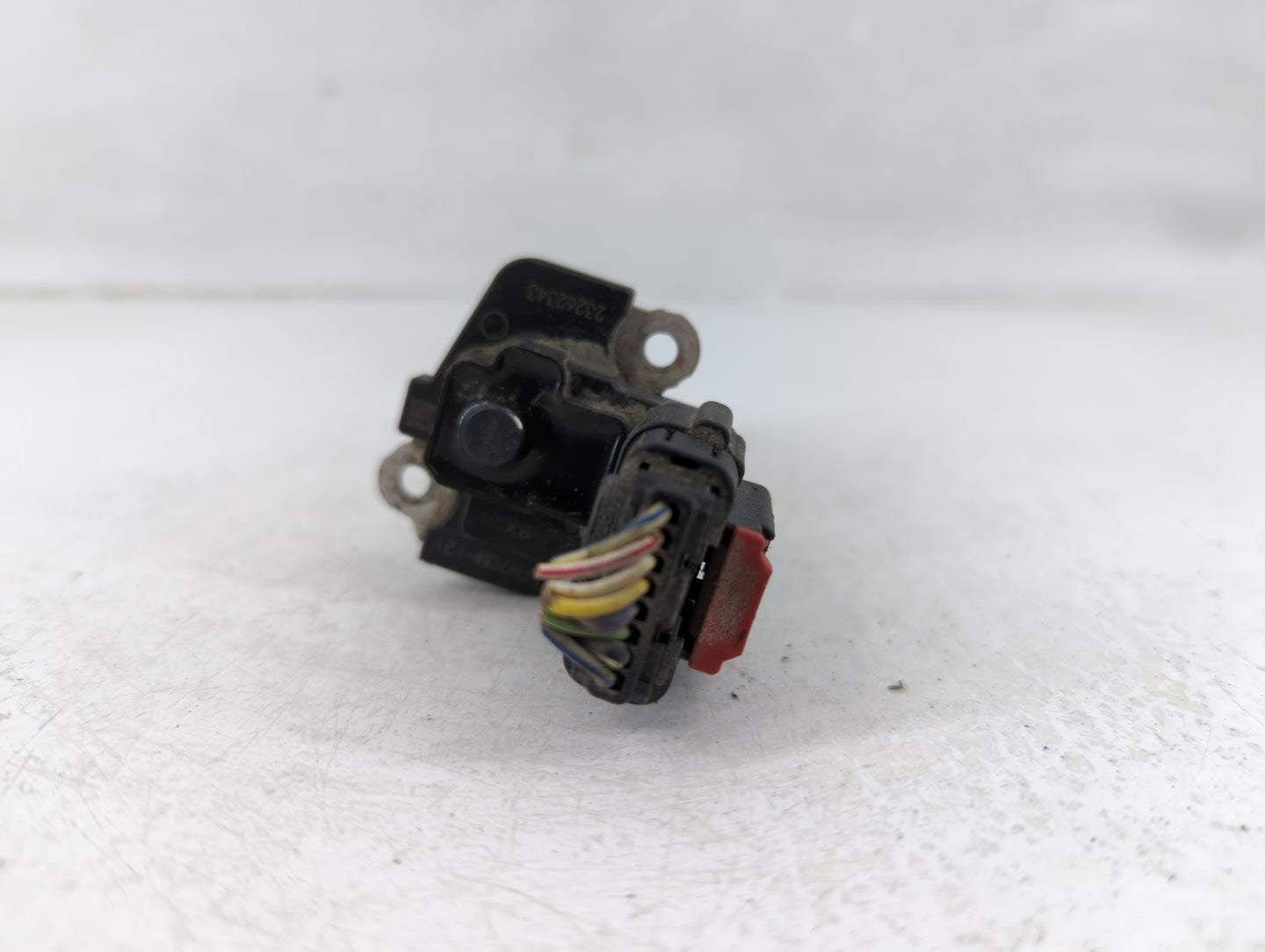 Gmc Yukon Xl 1500 Mass Air Flow Meter Maf - Oemusedautoparts1.com