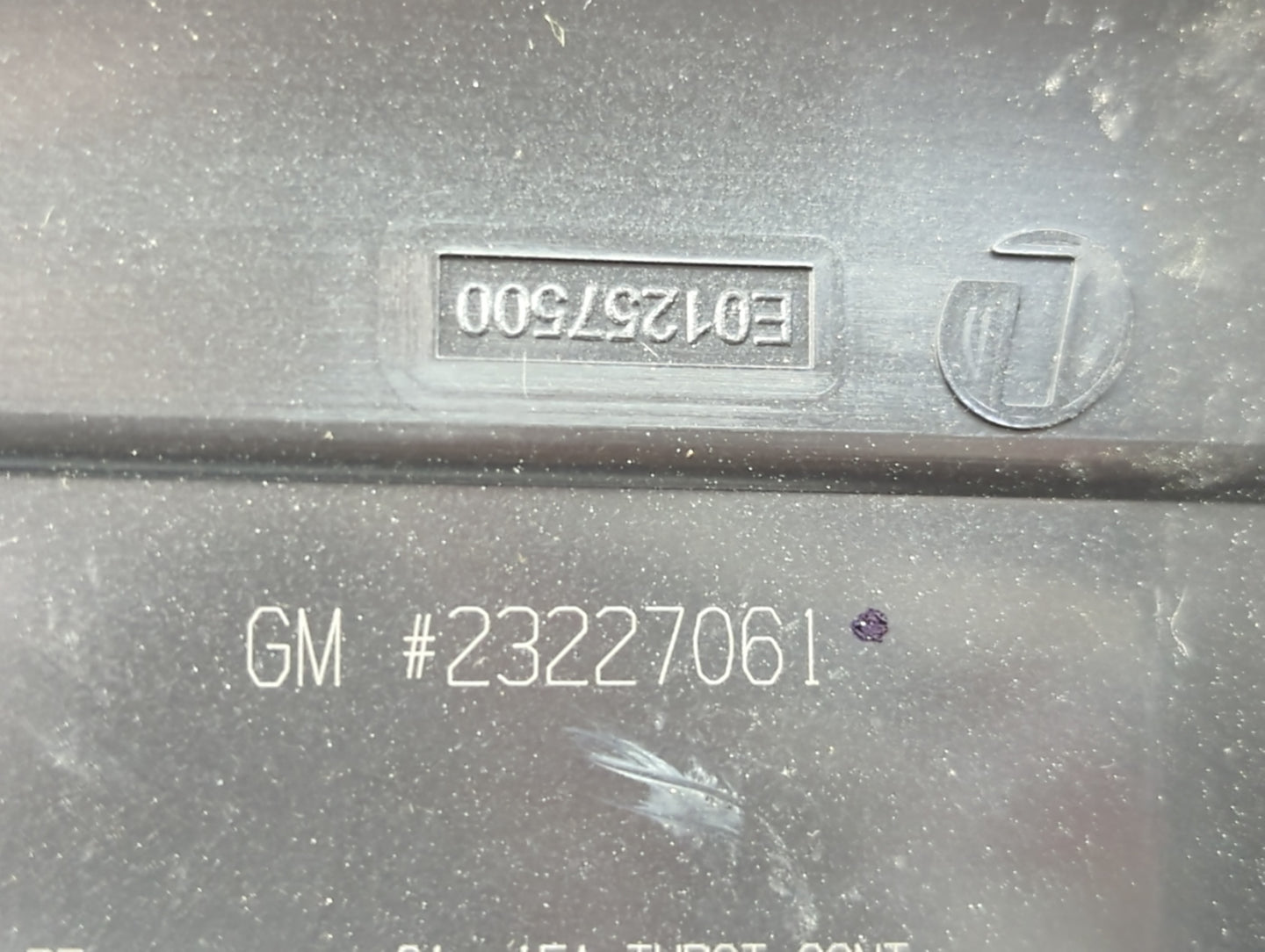 2019 Gmc Yukon Xl 1500 Fusebox Fuse Box Panel Relay Module P/N:23227061 Fits Fits 2015 2016 2017 2018 2020 OEM Used Auto Par