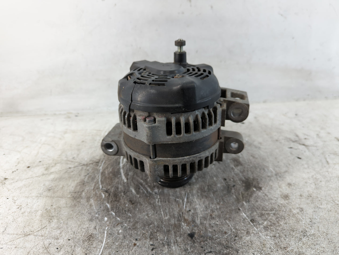 2019 Gmc Yukon Xl 1500 Alternator Replacement Generator Charging Assembly Engine OEM P/N:22942844 Fits OEM Used Auto Parts -