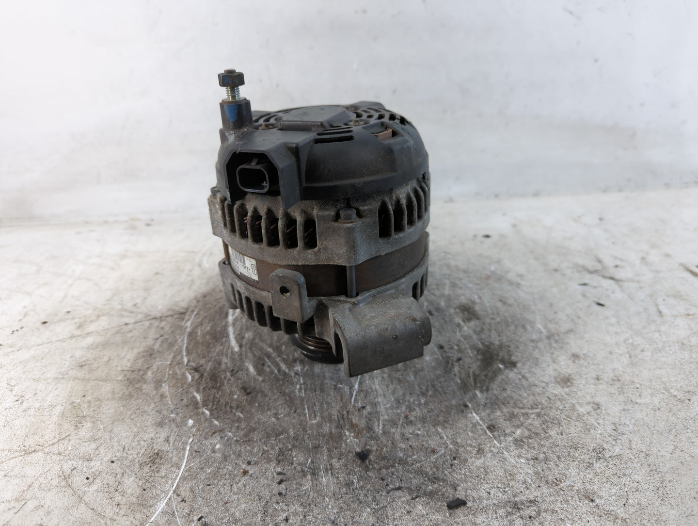 2019 Gmc Yukon Xl 1500 Alternator Replacement Generator Charging Assembly Engine OEM P/N:22942844 Fits OEM Used Auto Parts -
