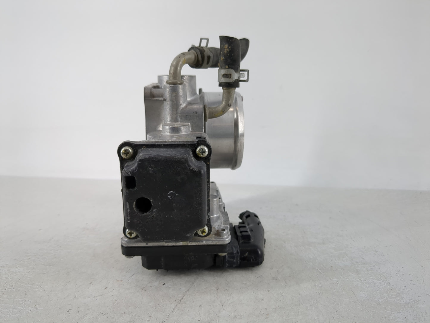 2018-2022 Honda Accord Throttle Body P/N:GMG9A Fits Fits 2016 2017 2018 2019 2020 2021 2022 OEM Used Auto Parts - Oemusedaut