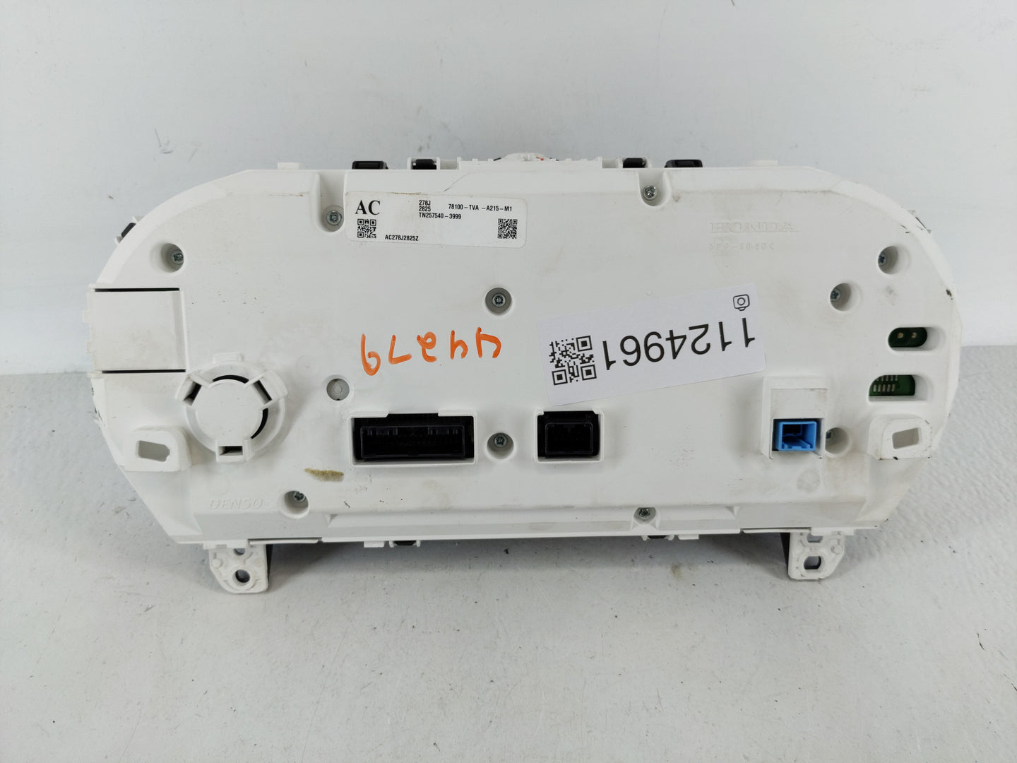 2018-2020 Honda Accord Instrument Cluster Speedometer Gauges P/N:78100-TVA-A215-M1 Fits Fits 2018 2019 2020 OEM Used Auto Pa