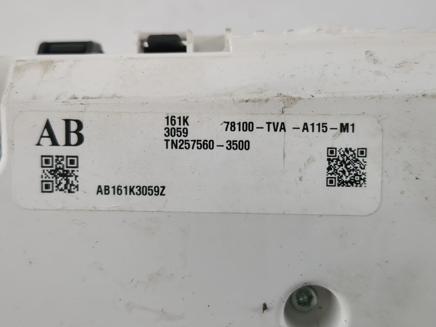 2018-2020 Honda Accord Instrument Cluster Speedometer Gauges P/N:TN257560-3500 Fits Fits 2018 2019 2020 OEM Used Auto Parts 