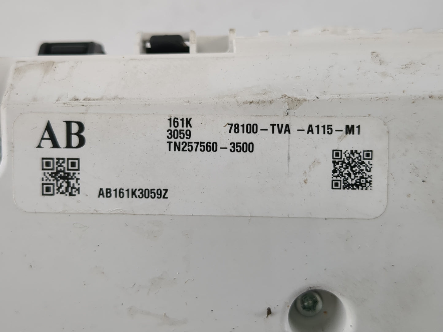 2018-2020 Honda Accord Instrument Cluster Speedometer Gauges P/N:TN257560-3500 Fits Fits 2018 2019 2020 OEM Used Auto Parts 