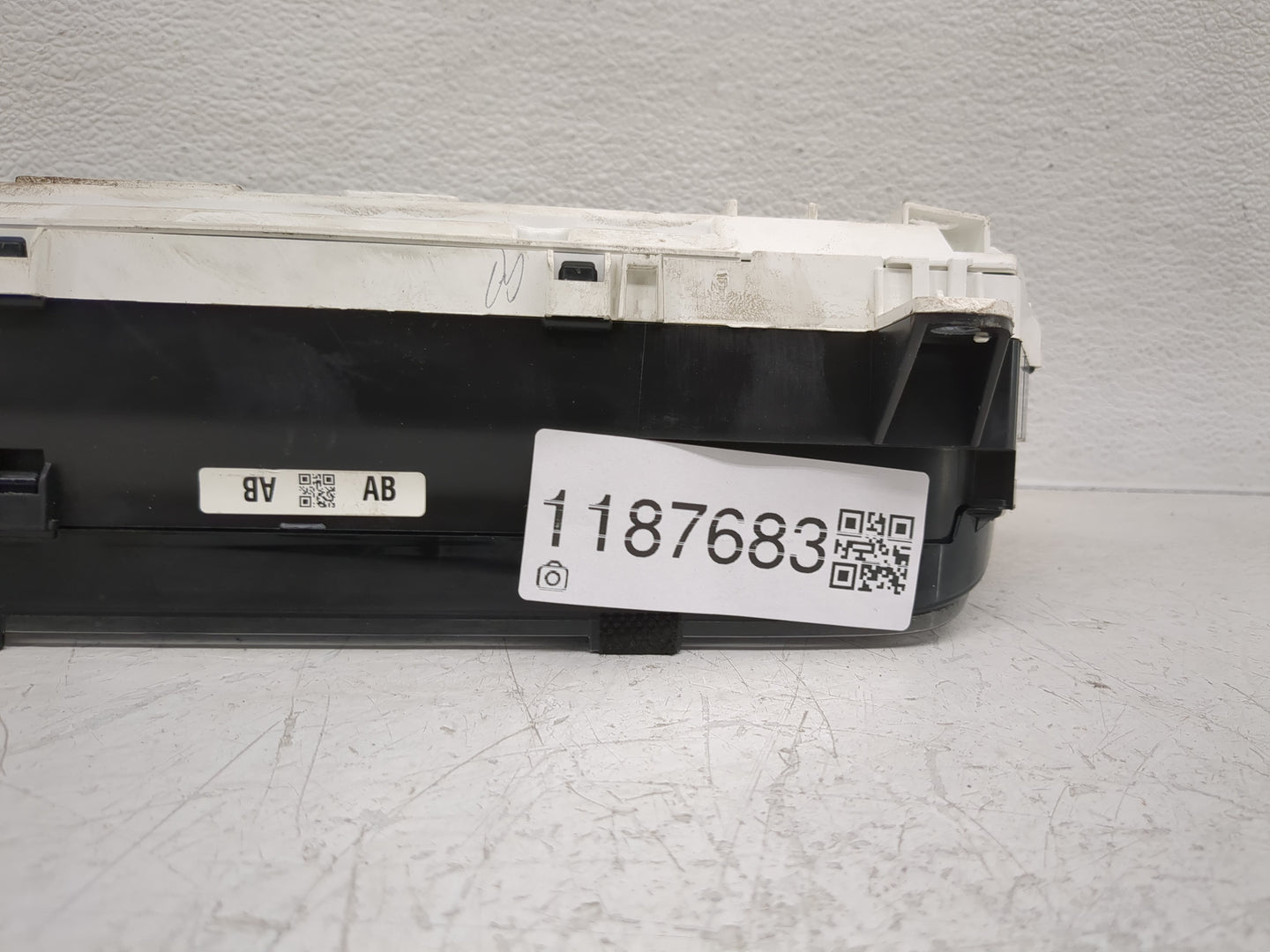 2018-2020 Honda Accord Instrument Cluster Speedometer Gauges P/N:78100-TVA-A115-M1 Fits Fits 2018 2019 2020 OEM Used Auto Pa