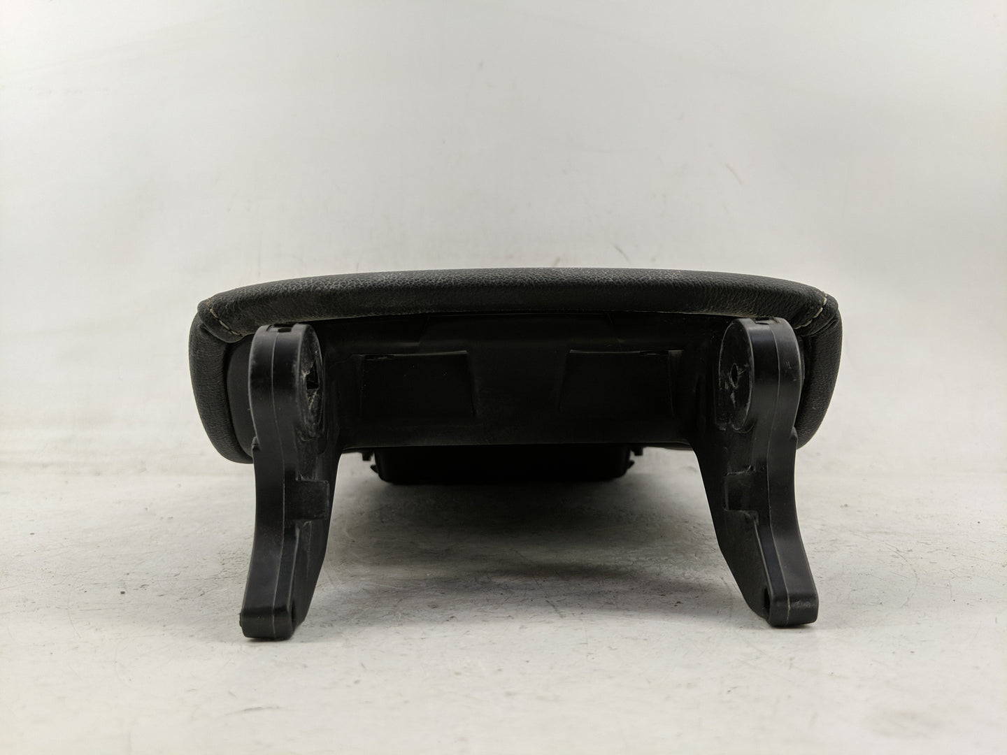 2019 Honda Accord Center Console Armrest Cover Lid Fits OEM Used Auto Parts - Oemusedautoparts1.com