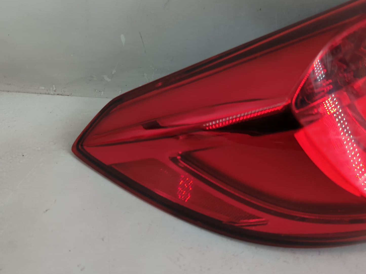 2018-2022 Honda Accord Tail Light Assembly Driver Left OEM Fits Fits 2018 2019 2020 2021 2022 OEM Used Auto Parts - Oemuseda