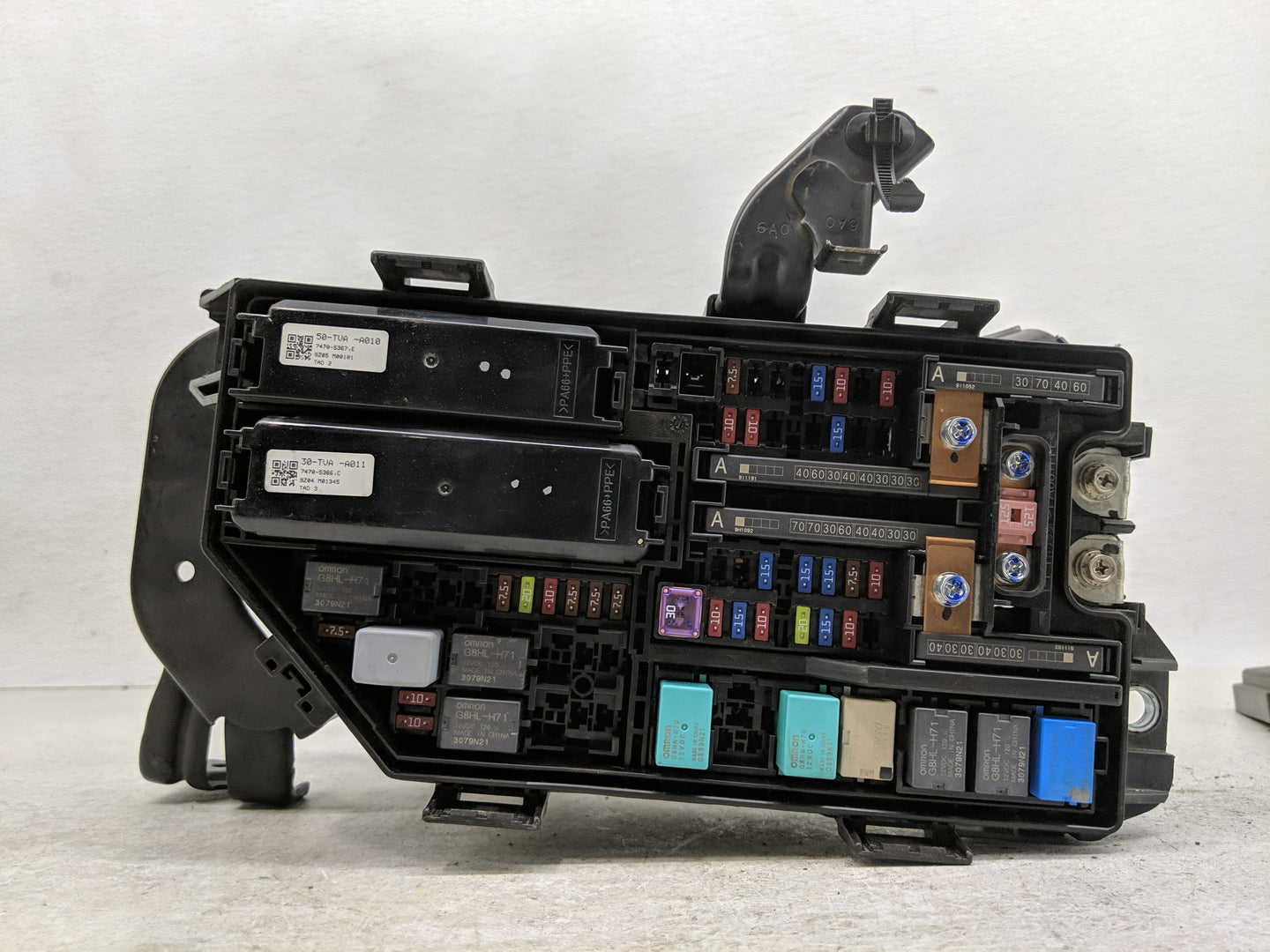 2018-2020 Honda Accord Fusebox Fuse Box Panel Relay Module P/N:7470-5367 50-TVA-A010 Fits Fits 2018 2019 2020 OEM Used Auto 