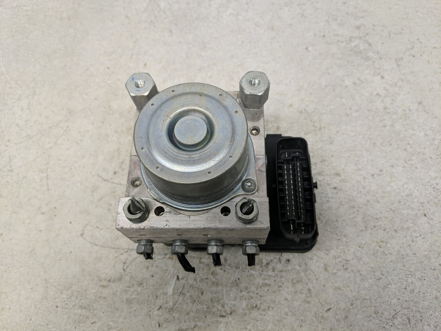 2018-2020 Honda Accord ABS Pump Control Module Replacement P/N:116040-40510 89541-02440 Fits Fits 2018 2019 2020 OEM Used Au
