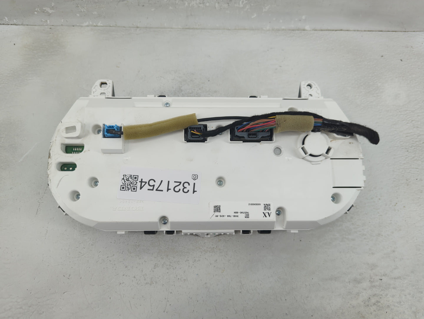 2018-2020 Honda Accord Instrument Cluster Speedometer Gauges P/N:78100-TWA-A216-M1 Fits Fits 2018 2019 2020 OEM Used Auto Pa