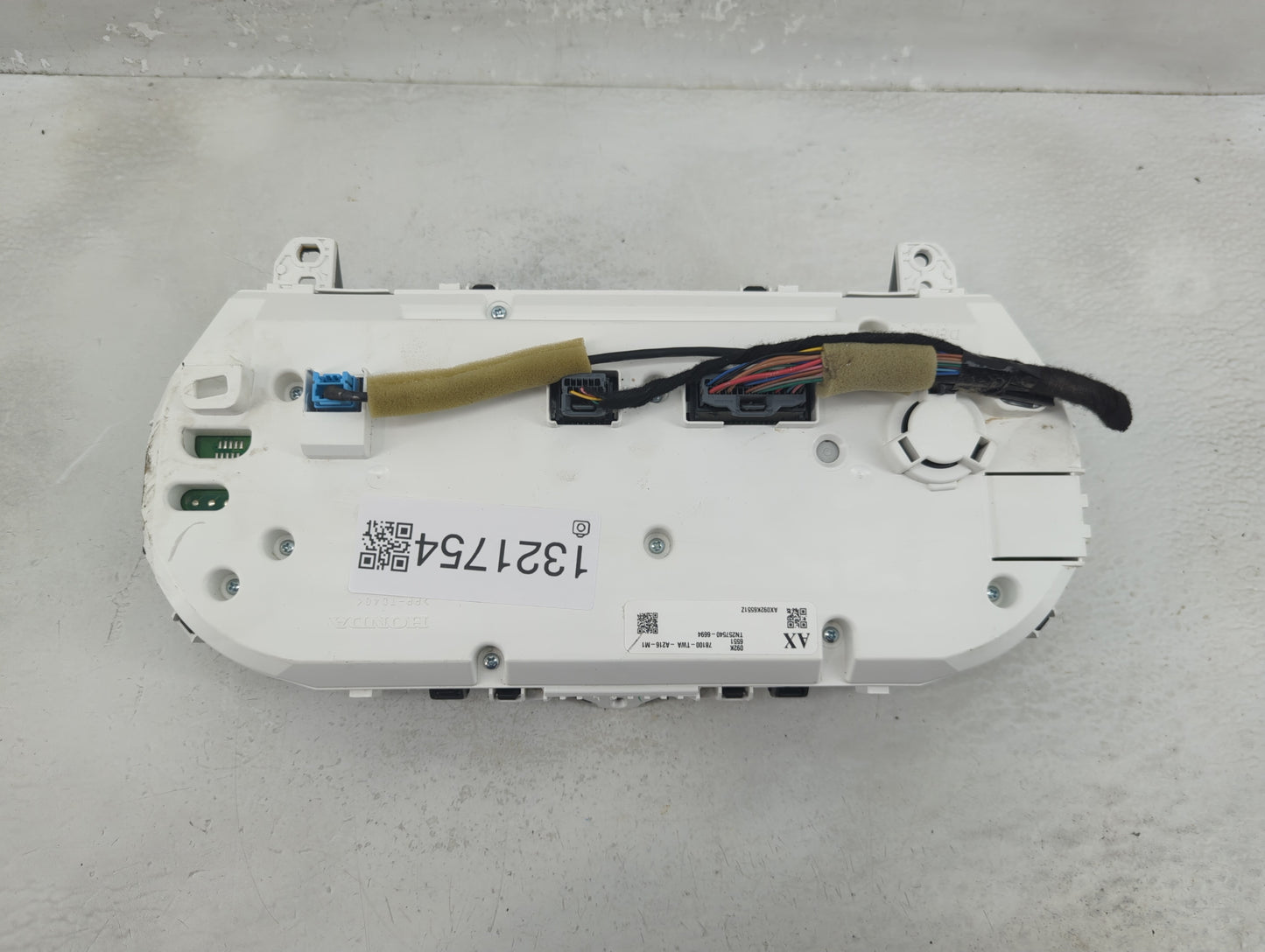 2018-2020 Honda Accord Instrument Cluster Speedometer Gauges P/N:78100-TWA-A216-M1 Fits Fits 2018 2019 2020 OEM Used Auto Pa