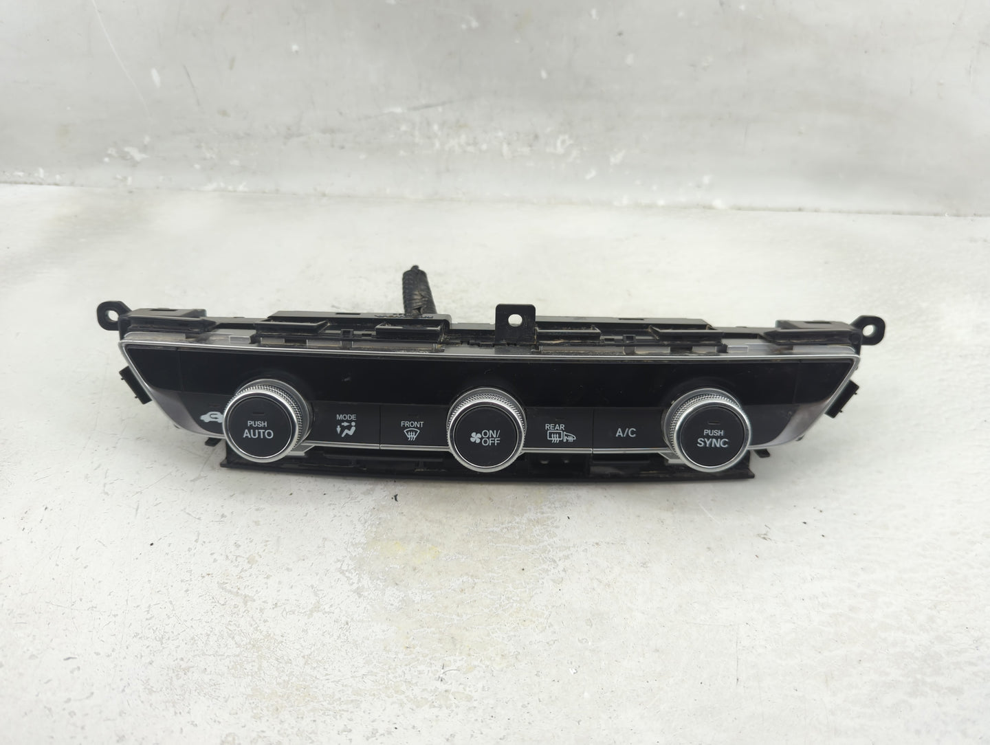 2018-2020 Honda Accord Climate Control Module Temperature AC/Heater Replacement P/N:79610TVAA316M1 Fits Fits 2018 2019 2020 