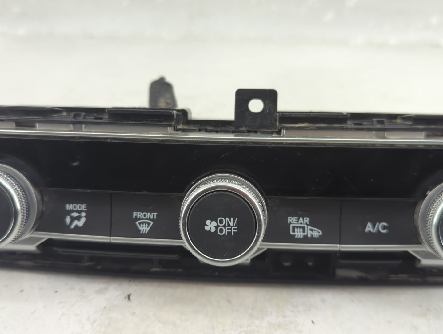 2018-2020 Honda Accord Climate Control Module Temperature AC/Heater Replacement P/N:79610TVAA316M1 Fits Fits 2018 2019 2020 