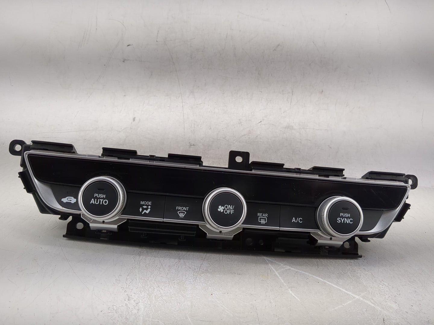 2018-2020 Honda Accord Climate Control Module Temperature AC/Heater Replacement P/N:79610TVAA016M1 Fits Fits 2018 2019 2020 
