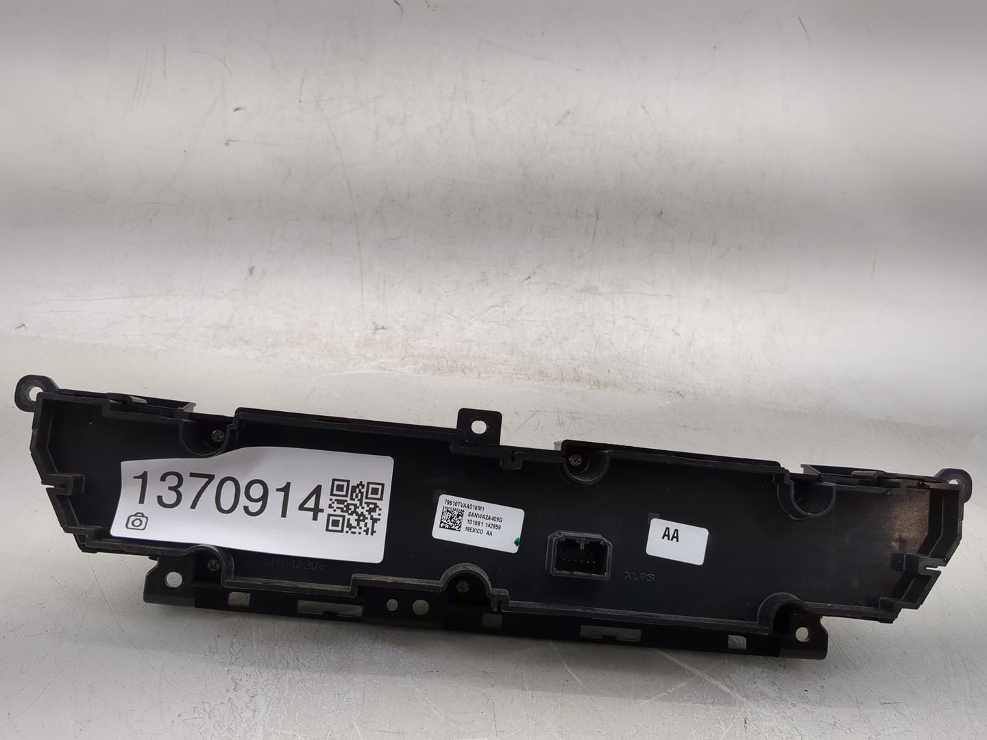 2018-2020 Honda Accord Climate Control Module Temperature AC/Heater Replacement P/N:79610TVAA016M1 Fits Fits 2018 2019 2020 