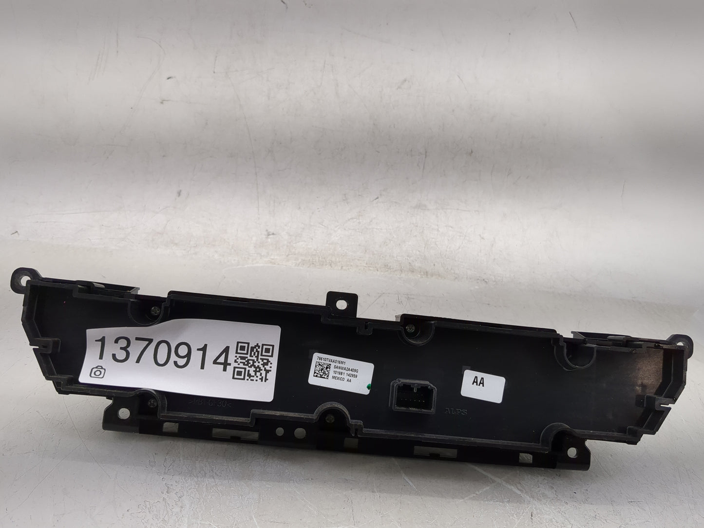2018-2020 Honda Accord Climate Control Module Temperature AC/Heater Replacement P/N:79610TVAA016M1 Fits Fits 2018 2019 2020 