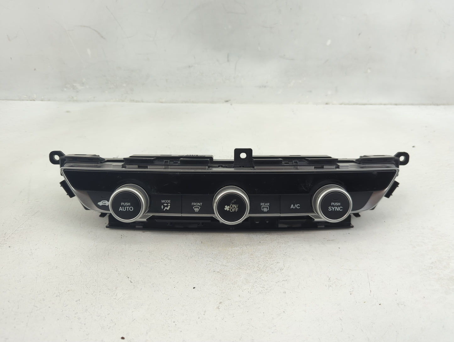 2018-2020 Honda Accord Climate Control Module Temperature AC/Heater Replacement P/N:79610TVAA016M1 Fits Fits 2018 2019 2020 