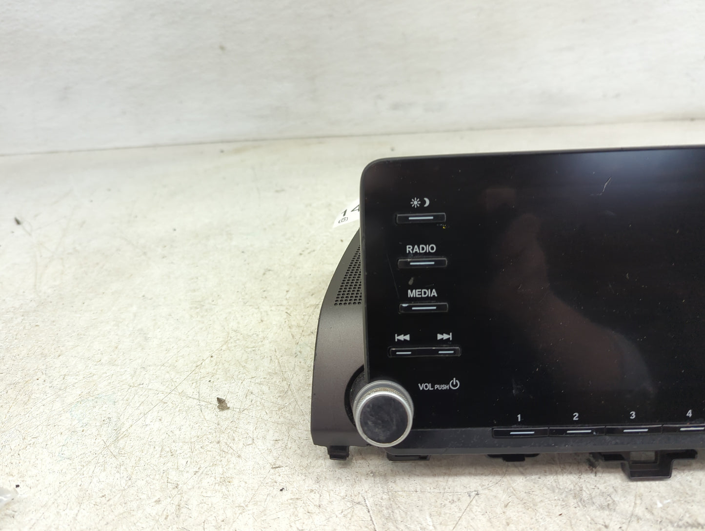 2018-2020 Honda Accord Radio AM FM Cd Player Receiver Replacement P/N:NH1072 Fits Fits 2018 2019 2020 OEM Used Auto Parts - 