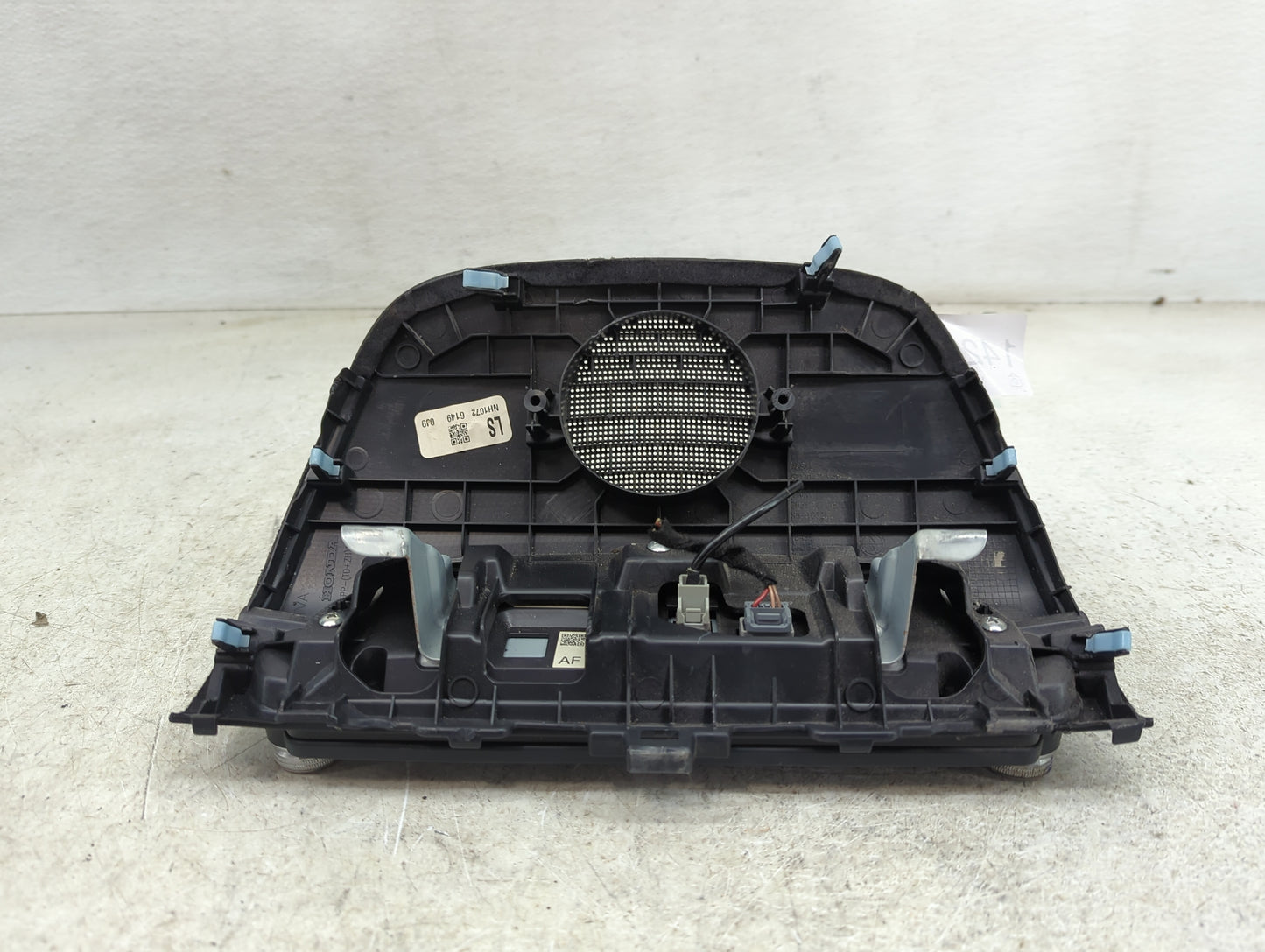 2018-2020 Honda Accord Radio AM FM Cd Player Receiver Replacement P/N:NH1072 Fits Fits 2018 2019 2020 OEM Used Auto Parts - 