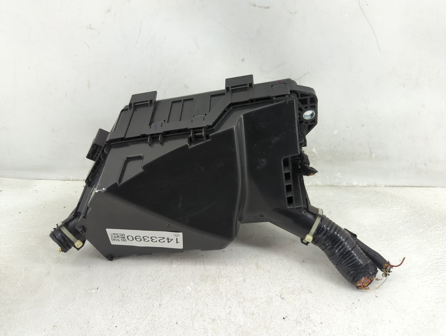 2018-2020 Honda Accord Fusebox Fuse Box Panel Relay Module P/N:TVA-A01 Fits Fits 2018 2019 2020 OEM Used Auto Parts - Oemuse