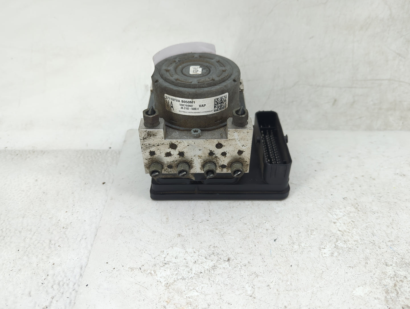 2018-2020 Honda Accord ABS Pump Control Module Replacement P/N:57110TVAB050M1 06.2102-5680.4 Fits Fits 2018 2019 2020 OEM Us