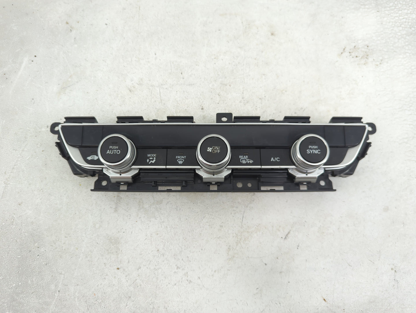 2018-2022 Honda Accord Climate Control Module Temperature AC/Heater Replacement P/N:79610TVAA516M1 Fits OEM Used Auto Parts 