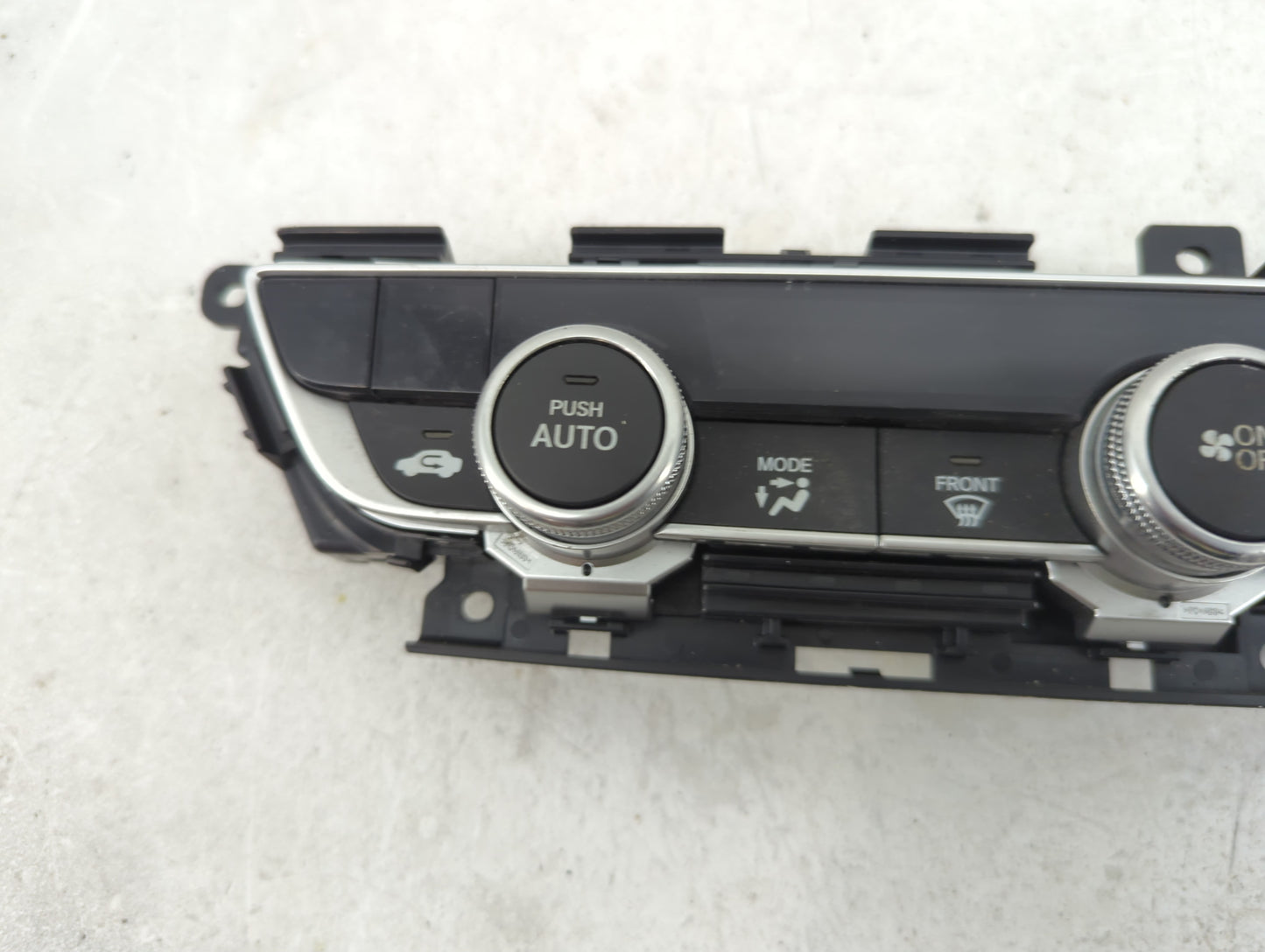 2018-2022 Honda Accord Climate Control Module Temperature AC/Heater Replacement P/N:79610TVAA516M1 Fits OEM Used Auto Parts 