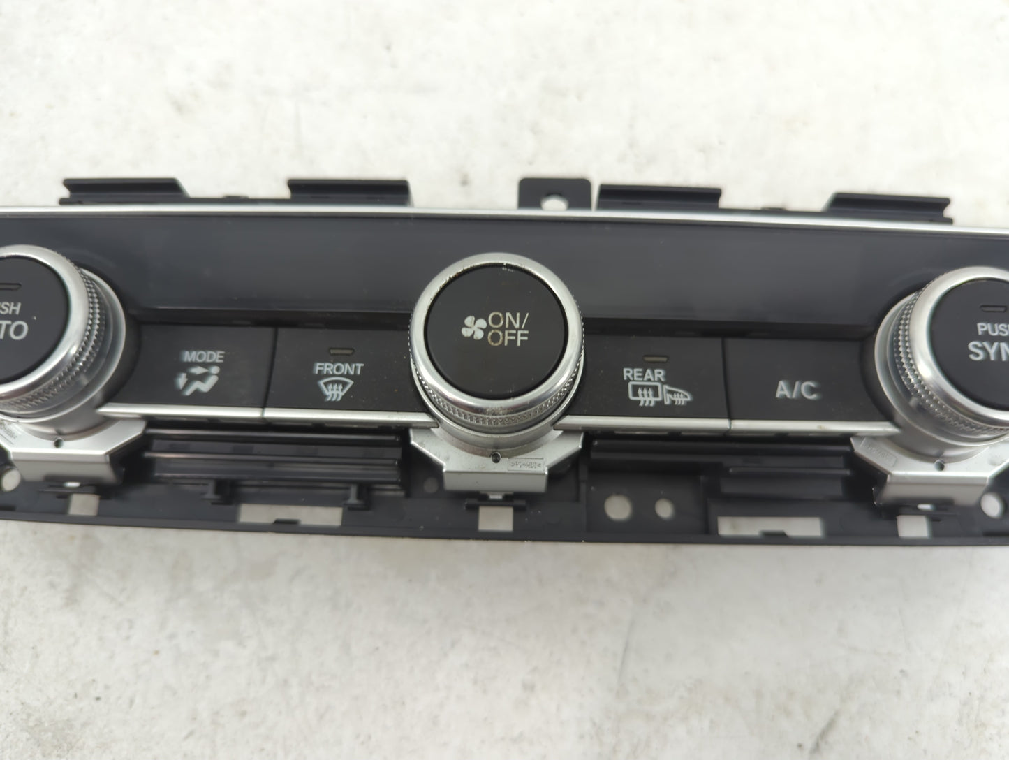 2018-2022 Honda Accord Climate Control Module Temperature AC/Heater Replacement P/N:79610TVAA516M1 Fits OEM Used Auto Parts 