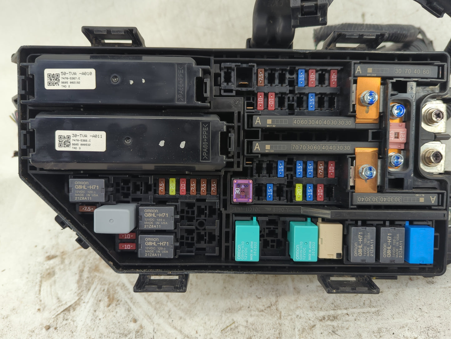 2018-2020 Honda Accord Fusebox Fuse Box Panel Relay Module P/N:50-TUA-A010 7470-5367-E, 30-TUA-A011 Fits Fits 2018 2019 2020