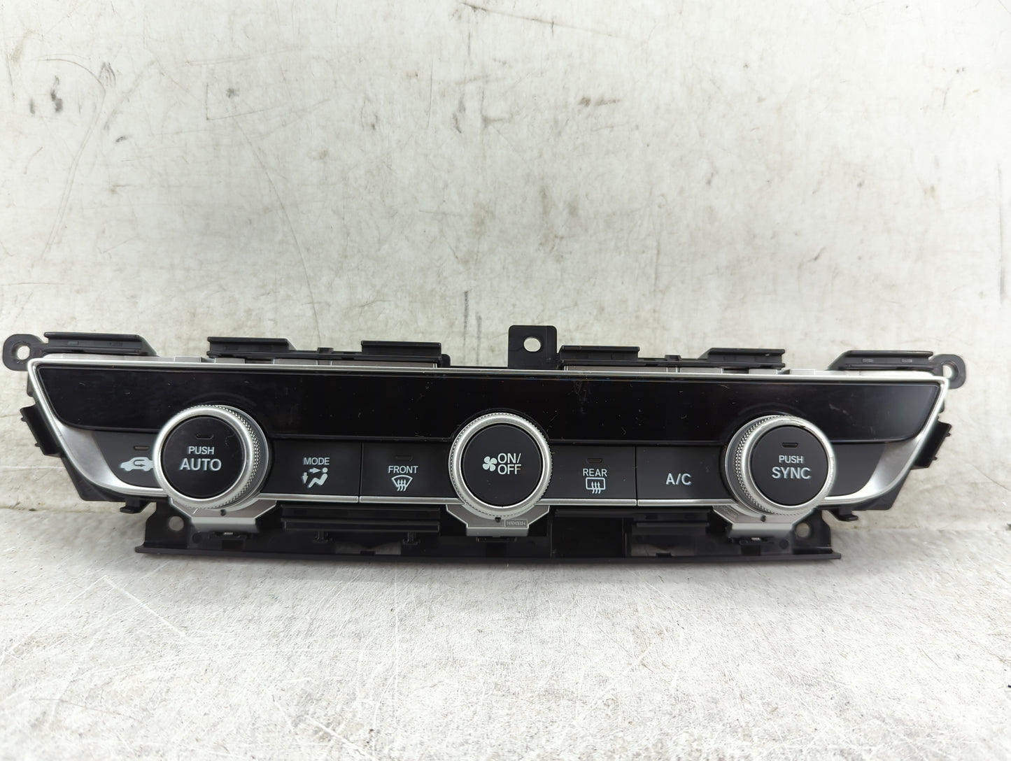 2018-2020 Honda Accord Climate Control Module Temperature AC/Heater Replacement P/N:79610TVAA016M1 SANWA2A409G Fits OEM Used