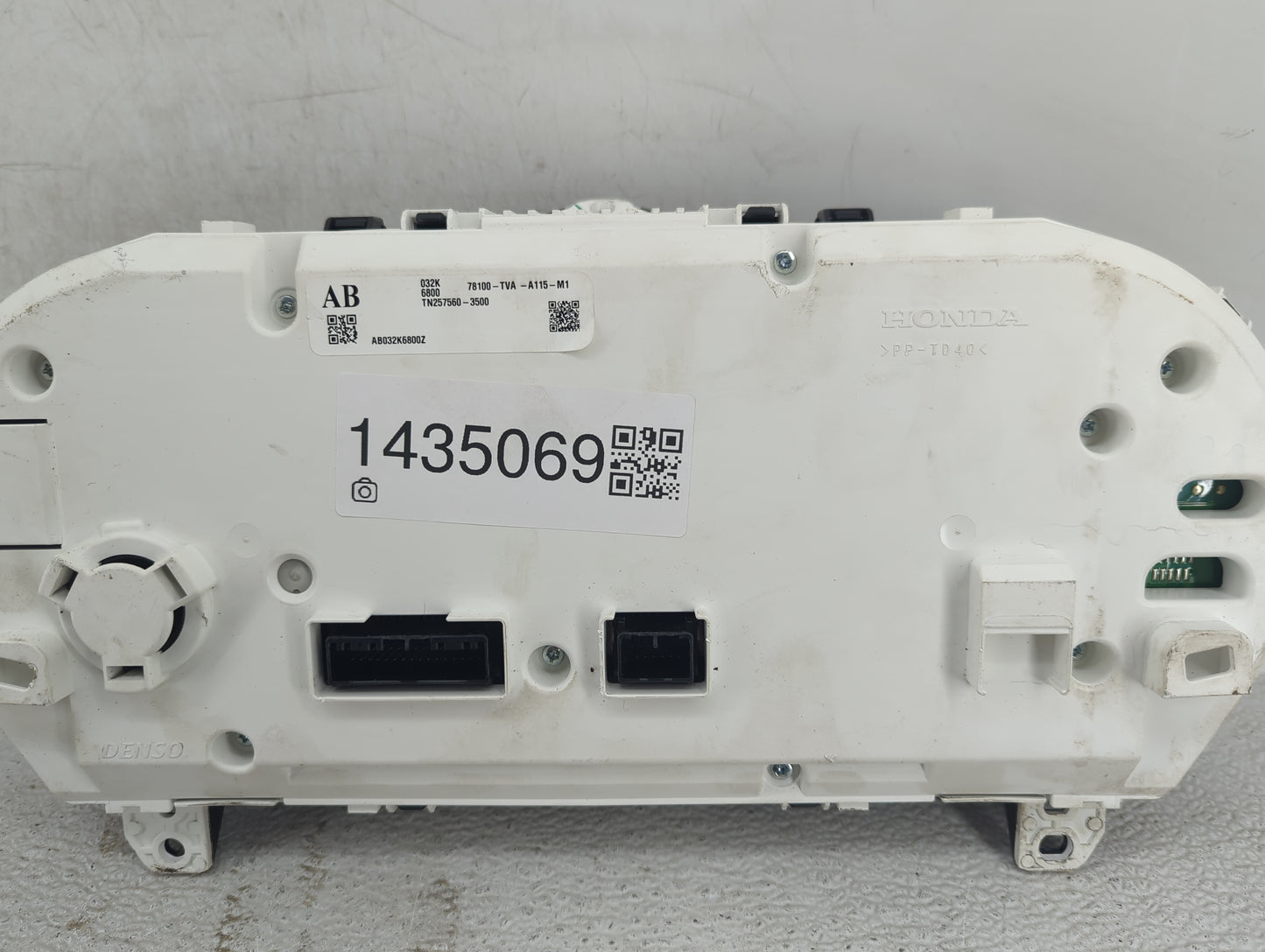 2018-2020 Honda Accord Instrument Cluster Speedometer Gauges P/N:78100-TVA-A115-M1 TN257560-3500 Fits Fits 2018 2019 2020 OE