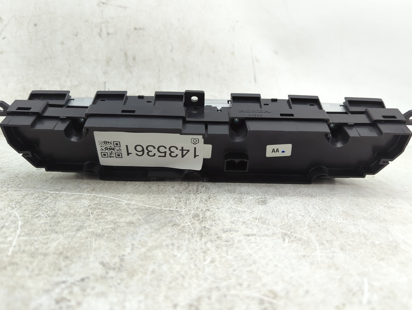 2018-2020 Honda Accord Climate Control Module Temperature AC/Heater Replacement P/N:79610TVAA016M1 Fits Fits 2018 2019 2020 