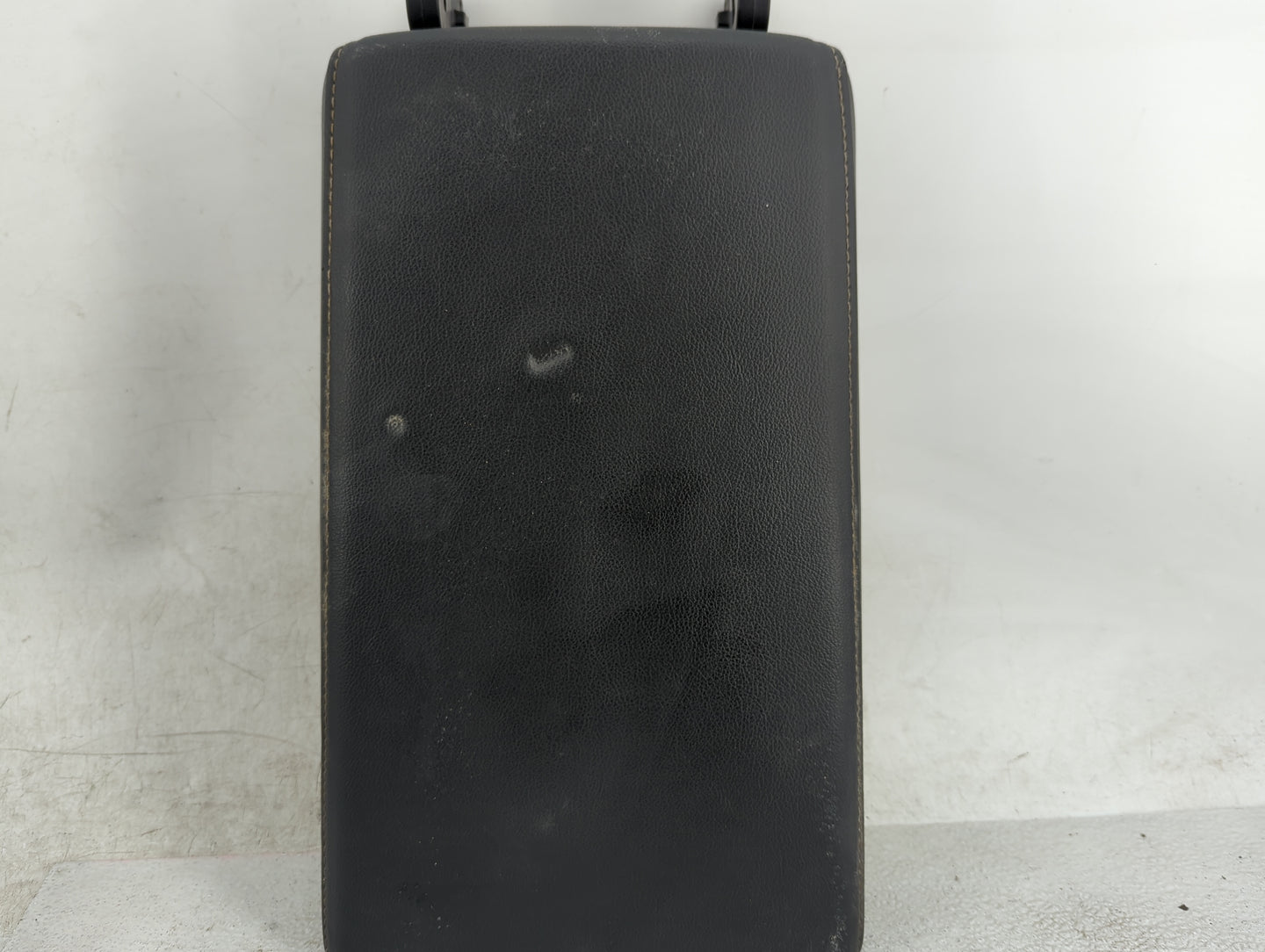 2019 Honda Accord Center Console Armrest Cover Lid Fits OEM Used Auto Parts - Oemusedautoparts1.com